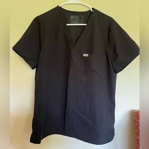 FIGS Black Technical Scrub Top